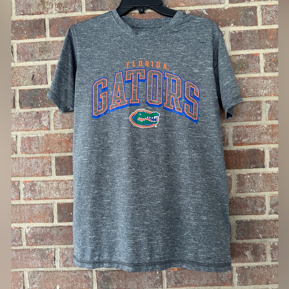 Florida Gators Gray Athletic Men’s Top Size. M (38-40)